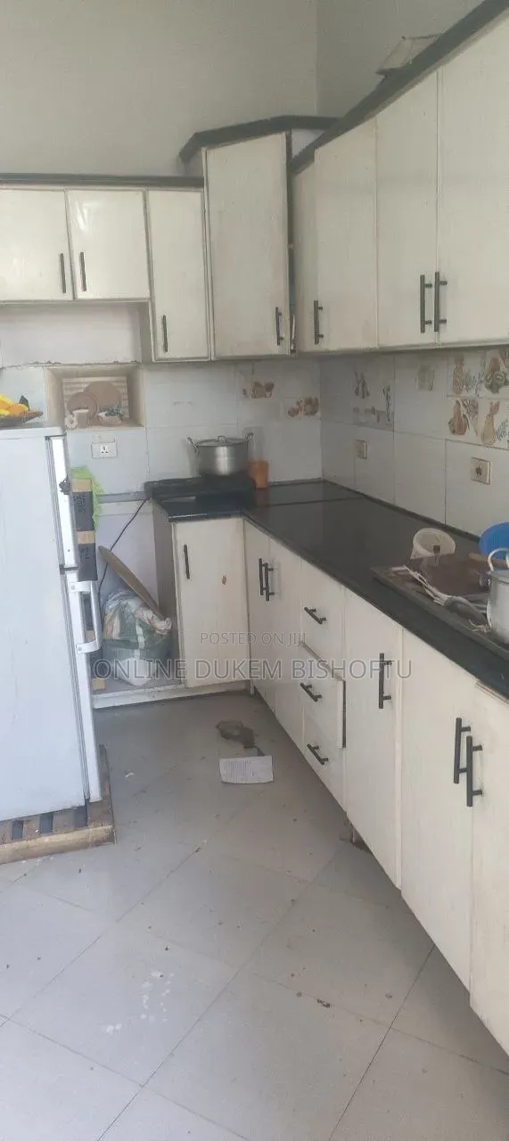 Furnished 7bdrm Villa in Bishoftu Dukem, Oromia-Finfinne for sale
