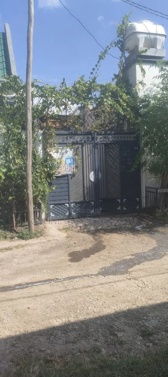 Furnished 7bdrm Villa in Bishoftu Dukem, Oromia-Finfinne for sale