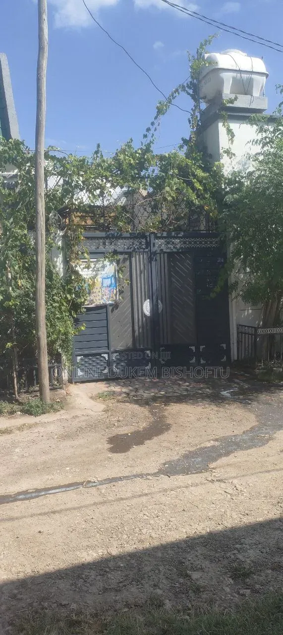 Furnished 7bdrm Villa in Bishoftu Dukem, Oromia-Finfinne for sale