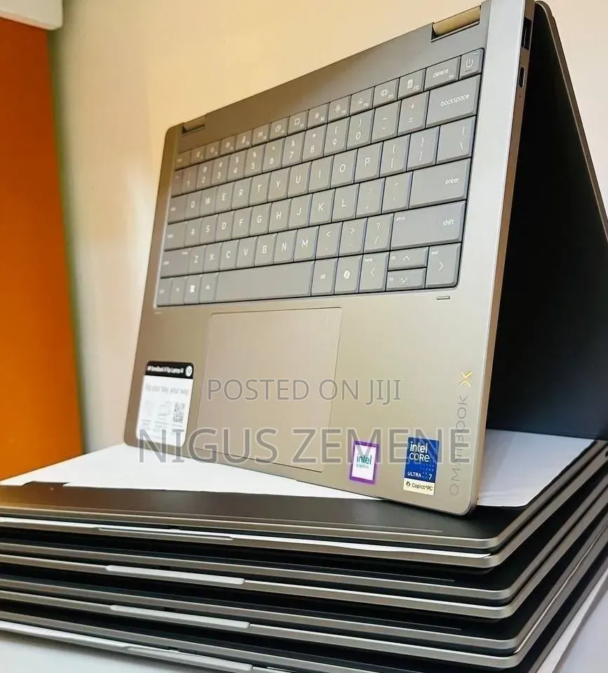 New Laptop HP OmniBook 5 14" 16GB Intel Core Ultra 7 SSD 1T