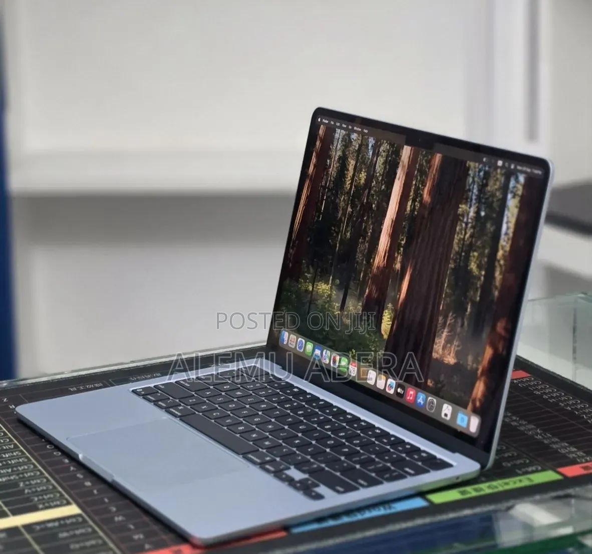 New Laptop Apple MacBook Air 2025 M4 16GB Apple M4 SSD 512GB
