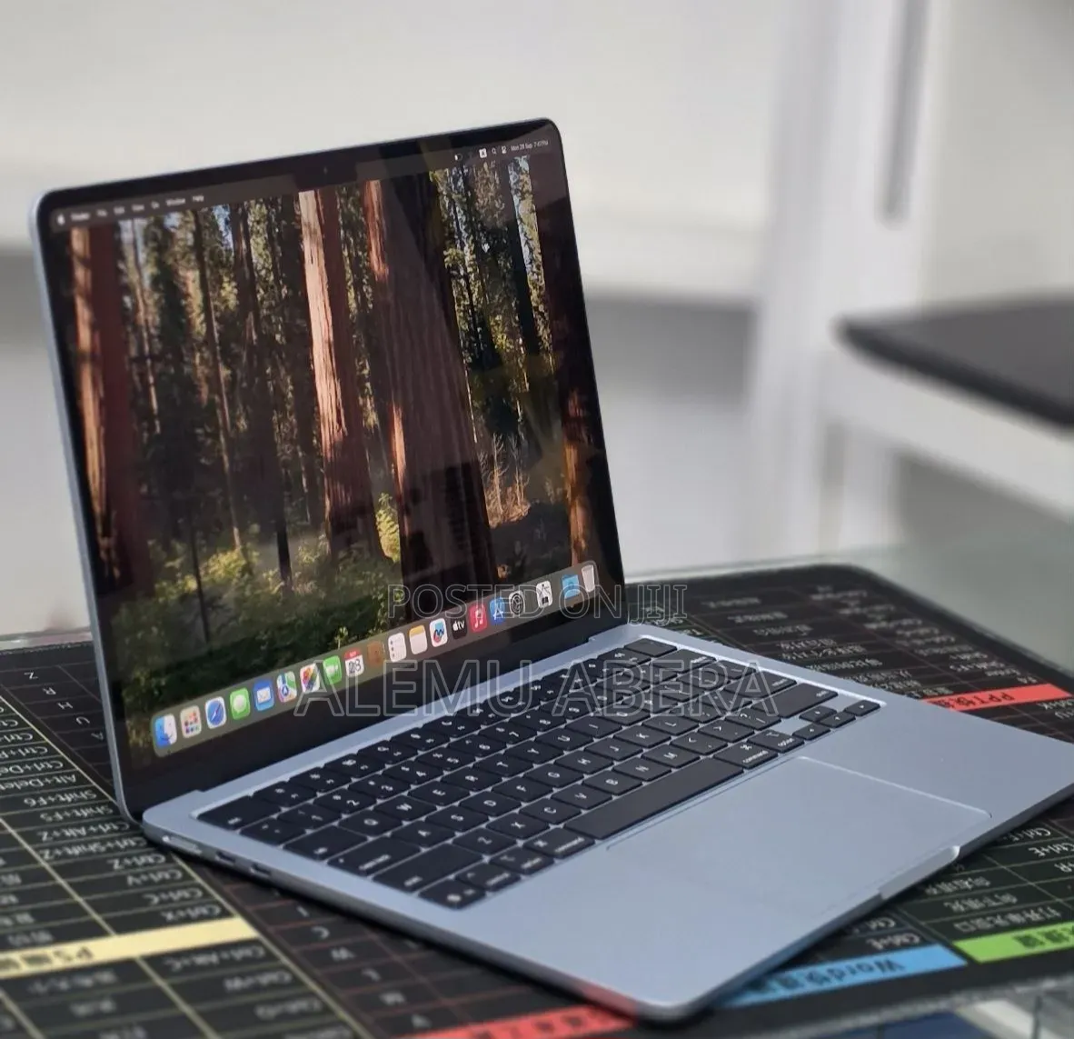 New Laptop Apple MacBook Air 2025 M4 16GB Apple M4 SSD 512GB