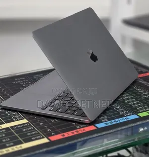 New Laptop Apple MacBook Air 2020 M1 16GB Apple M1 SSD 256GB