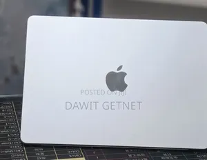 New Laptop Apple MacBook Air 2025 M4 16GB Apple M4 SSD 512GB