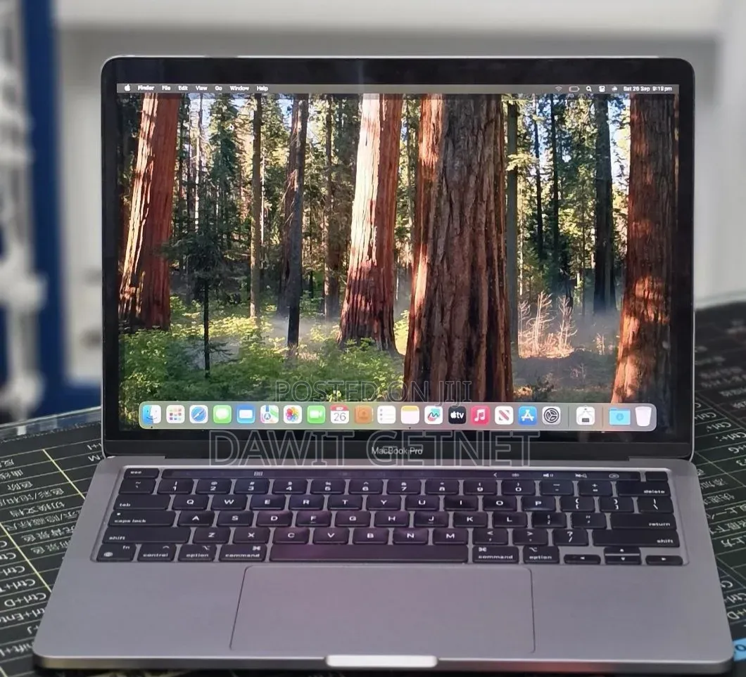 New Laptop Apple MacBook Air 2025 M4 16GB Apple M4 SSD 512GB