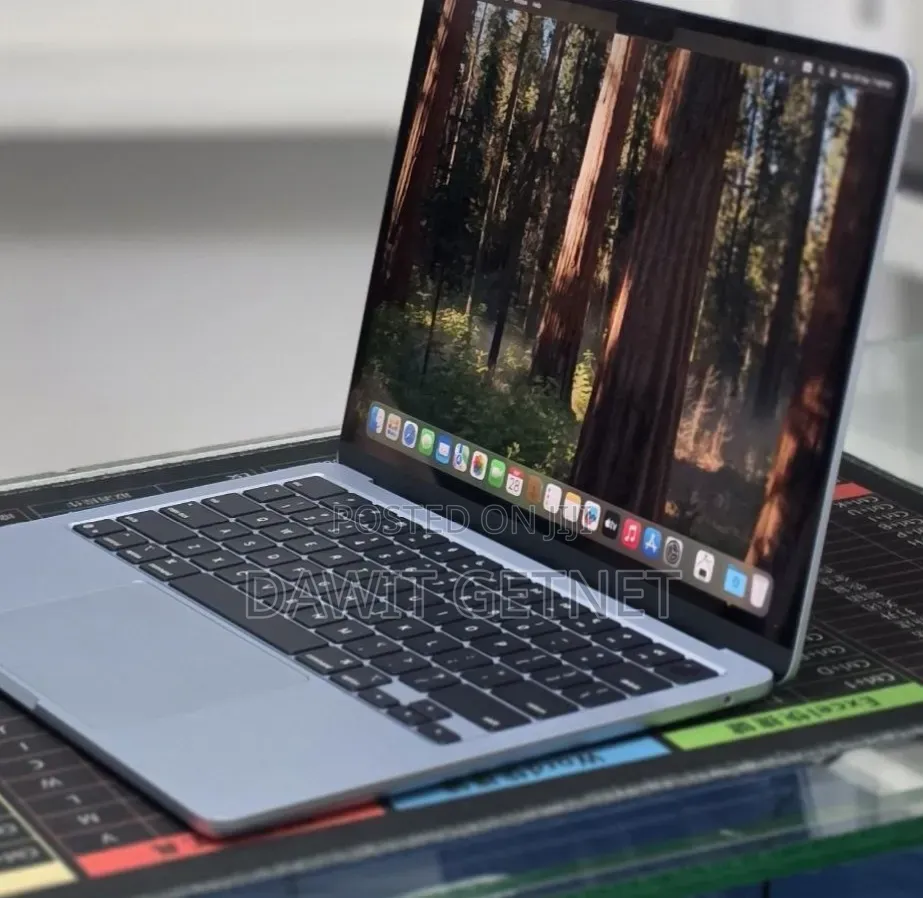New Laptop Apple MacBook Air 2026 M5 16GB Apple M5 SSD 512GB