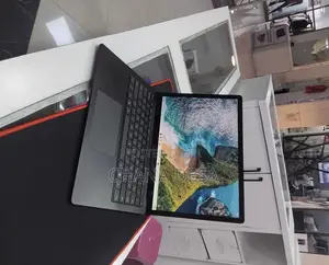 New Laptop Microsoft Surface Laptop 5 16GB Intel Core i7 SSD 256GB