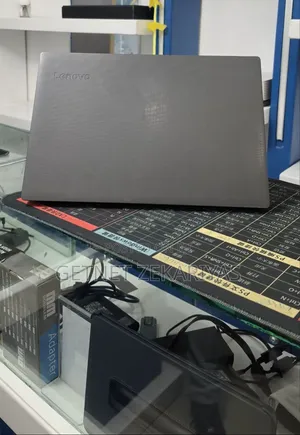 New Laptop Lenovo IdeaPad 520 8GB Intel Core i3 HDD 1T