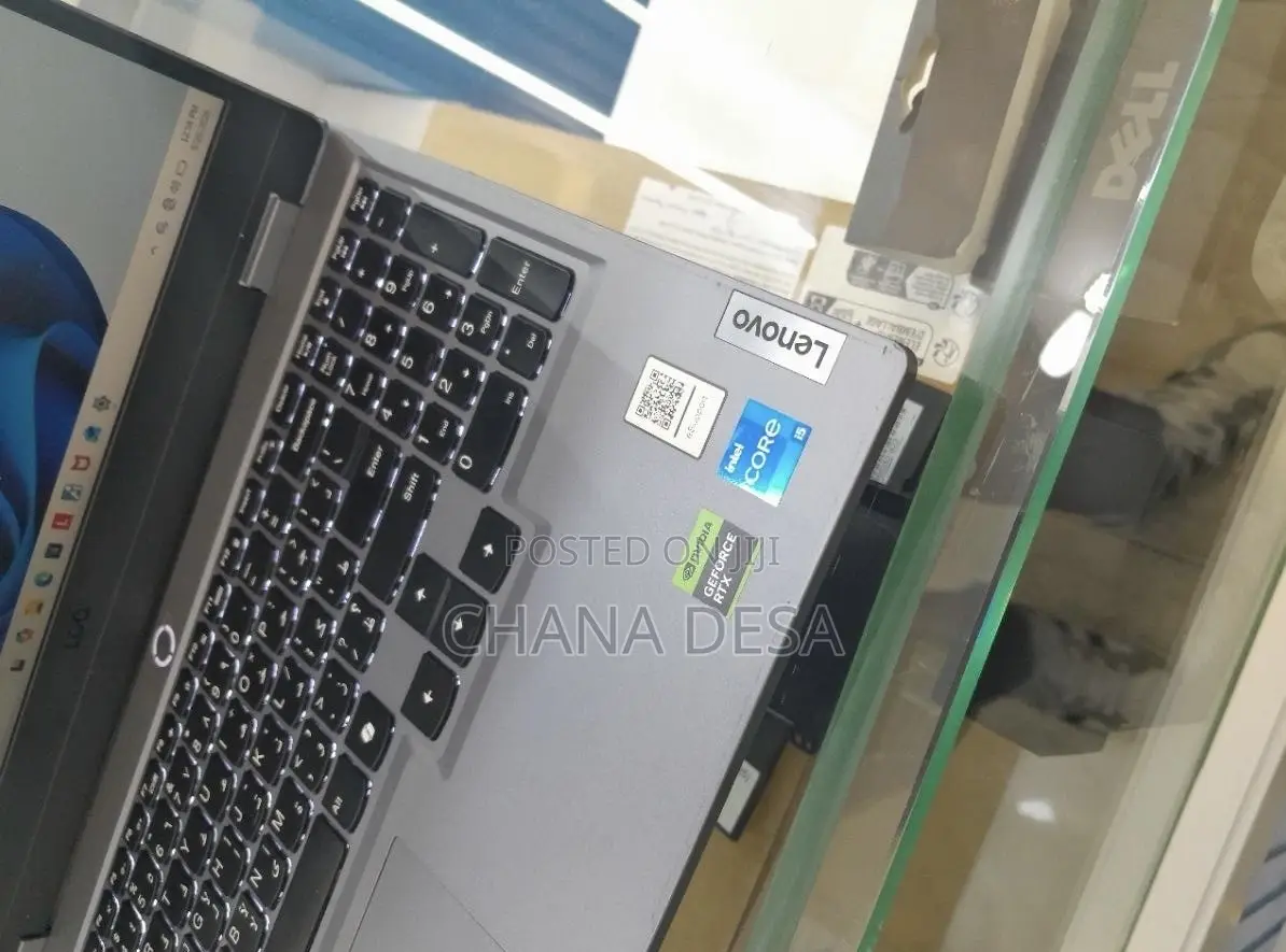 New Laptop Lenovo 12GB Intel Core i5 SSD 512GB