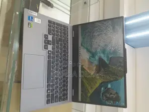 New Laptop Lenovo 12GB Intel Core i5 SSD 512GB