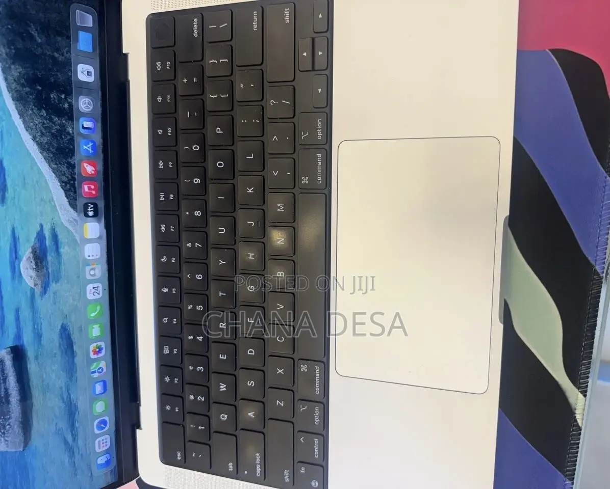 New Laptop Apple MacBook Pro 2021 M1 16GB Apple M1 Pro SSD 512GB