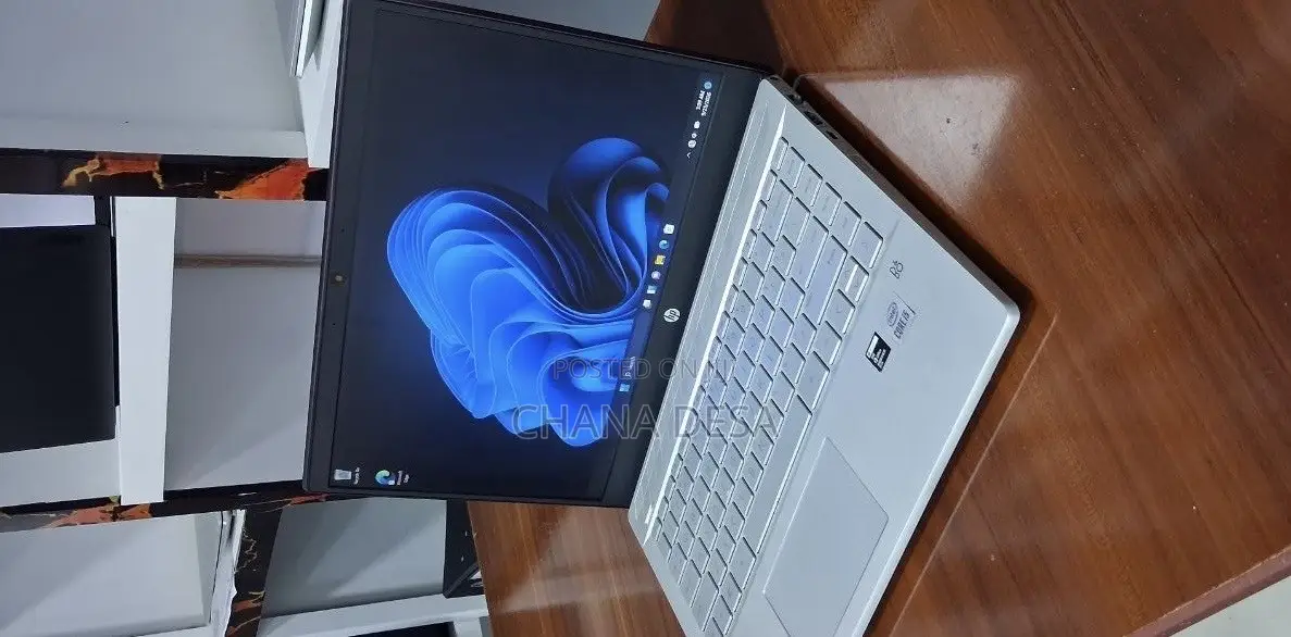 New Laptop HP 16GB Intel Core i5 SSD 512GB