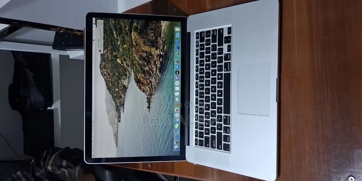 New Laptop Apple MacBook Pro 2014 16GB Intel Core i7 SSD 256GB