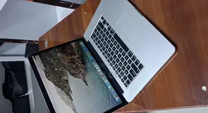 New Laptop Apple MacBook Pro 2014 16GB Intel Core i7 SSD 256GB