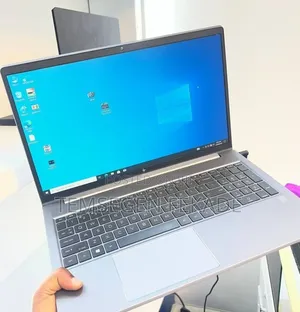New Laptop HP ZBook Firefly G8 16GB Intel Core i7 SSD 512GB