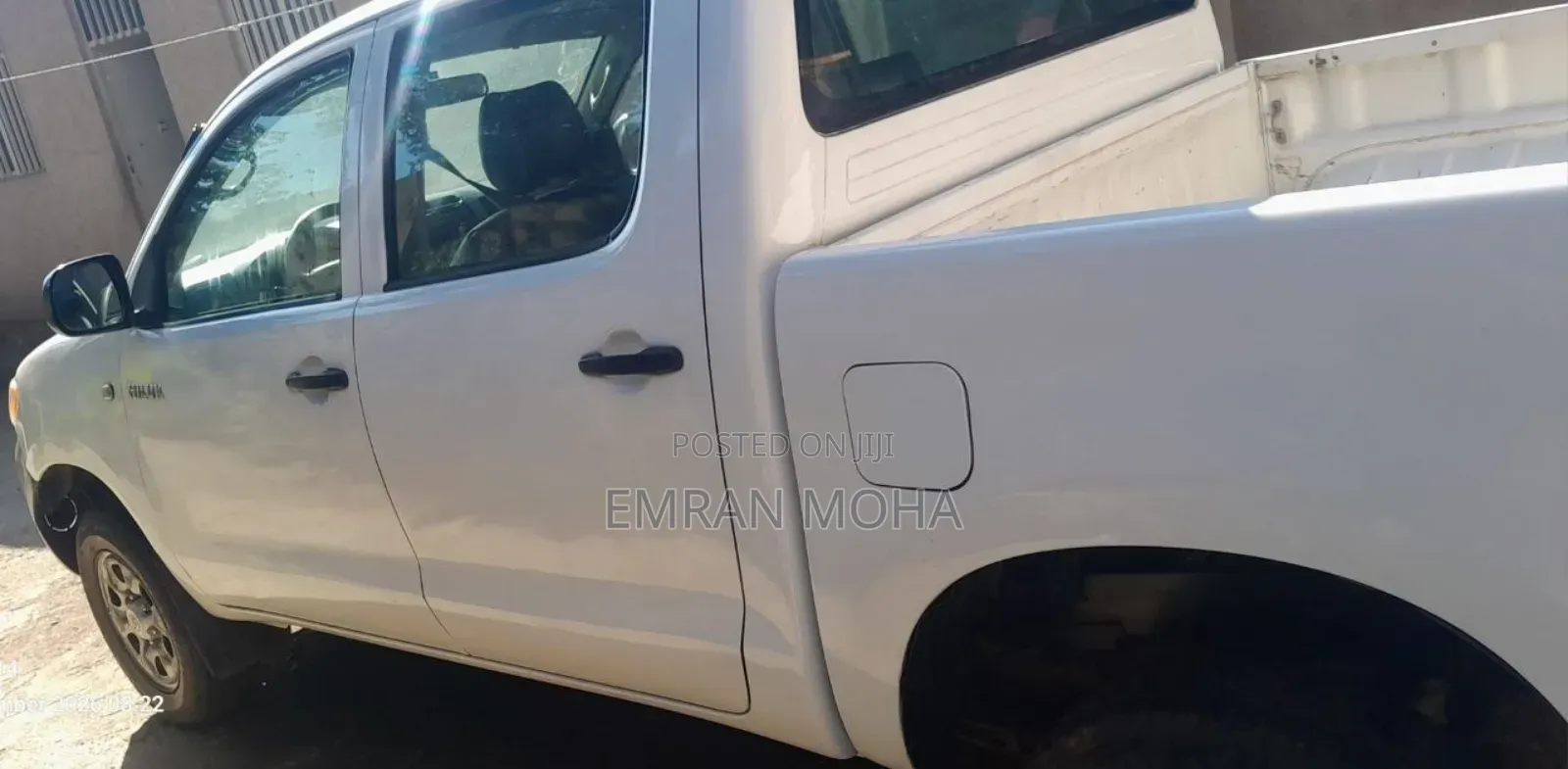 Toyota Hilux 2006 White