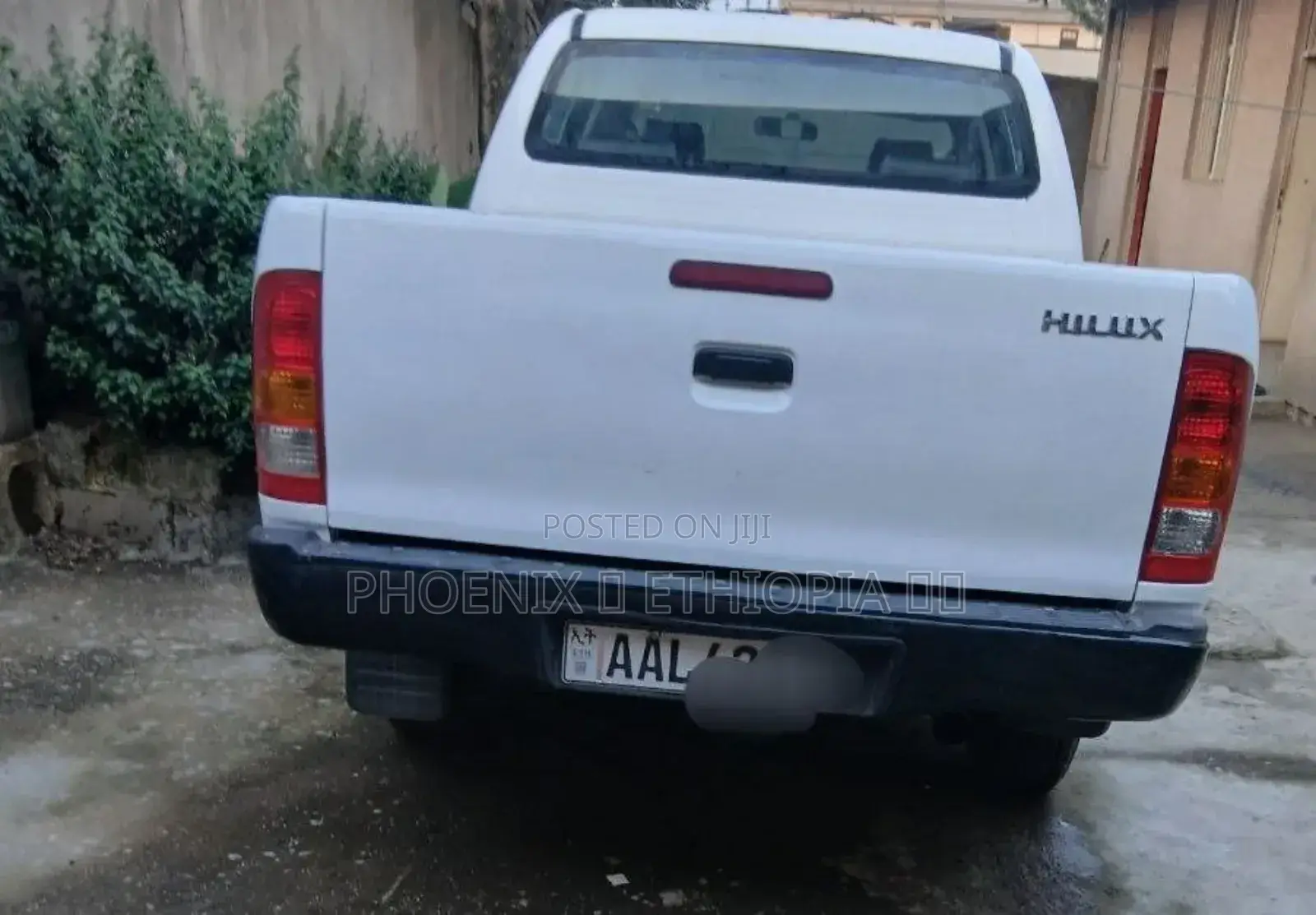 Toyota Hilux 2006 White