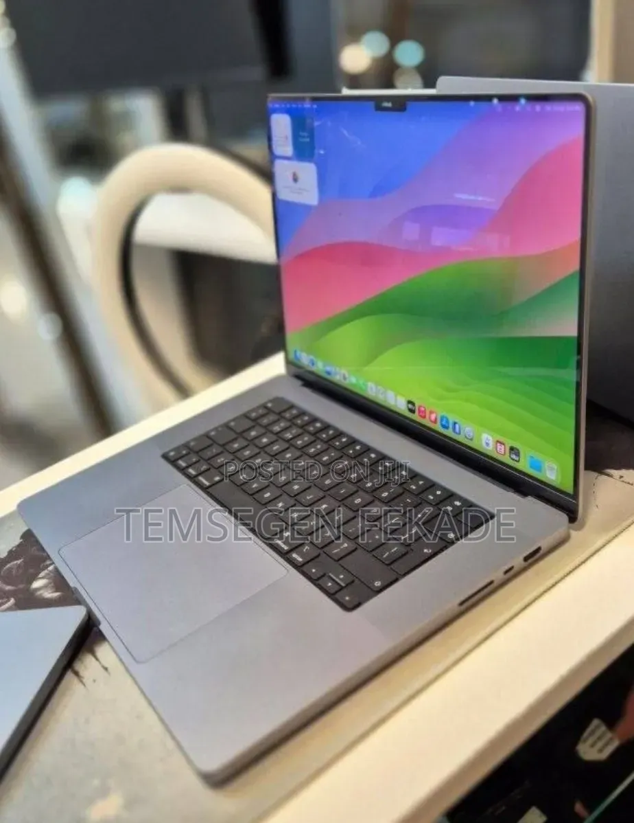 New Laptop Apple MacBook Pro 2021 M1 Max 32GB Apple M1 Max SSD 512GB
