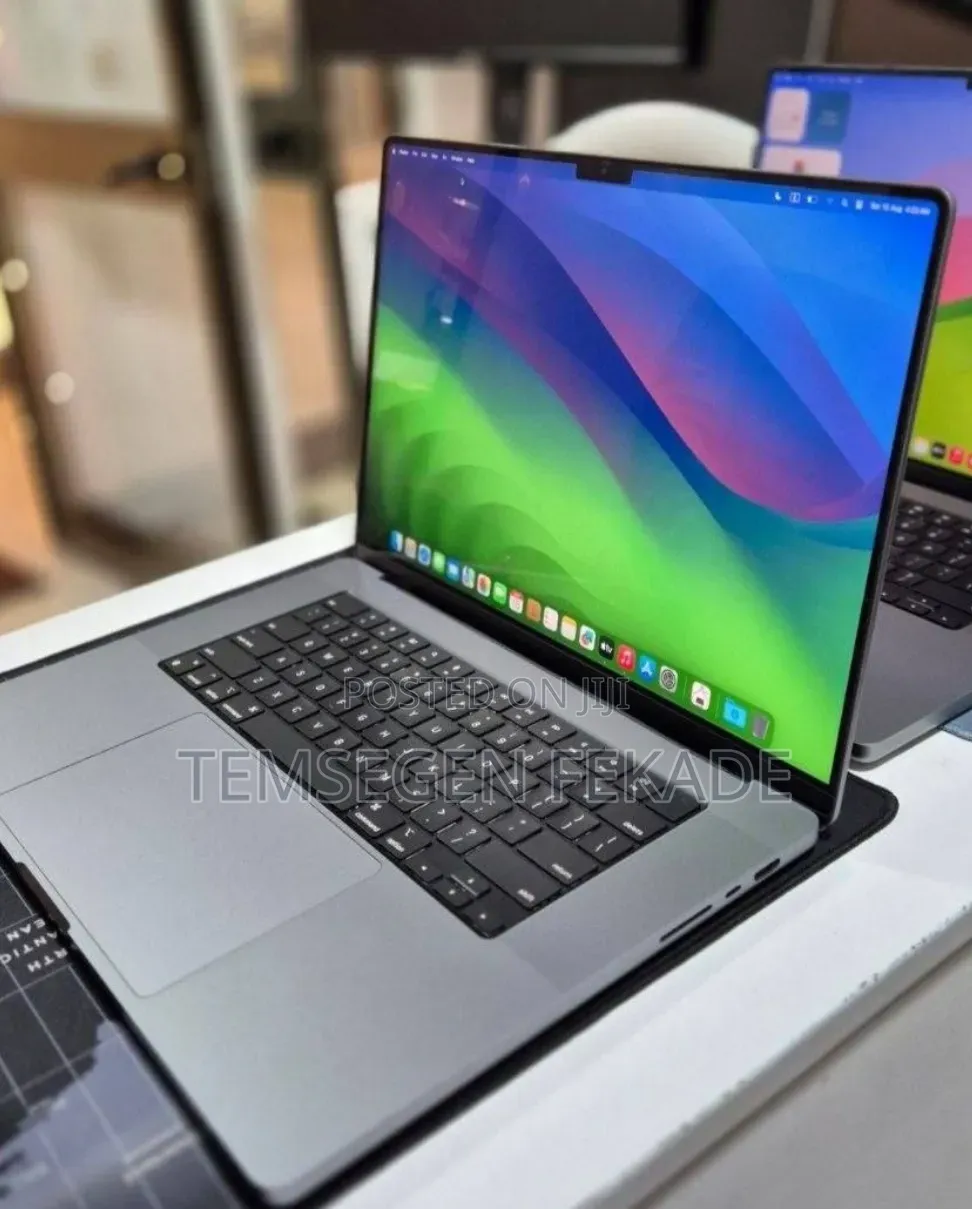 New Laptop Apple MacBook Pro 2021 M1 Max 32GB Apple M1 Max SSD 512GB