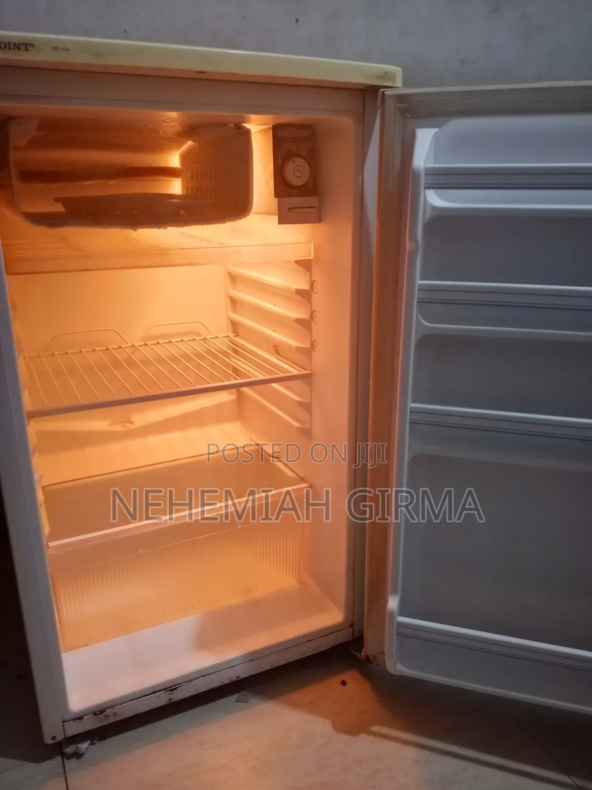 Westpoint PR134 Fridge ለሽያጭ