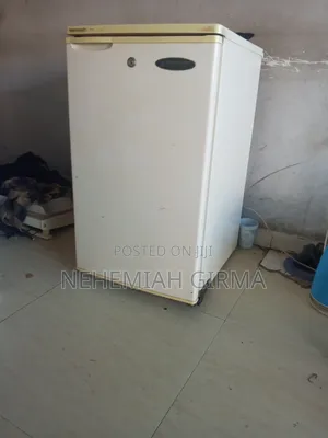 Westpoint PR134 Fridge ለሽያጭ
