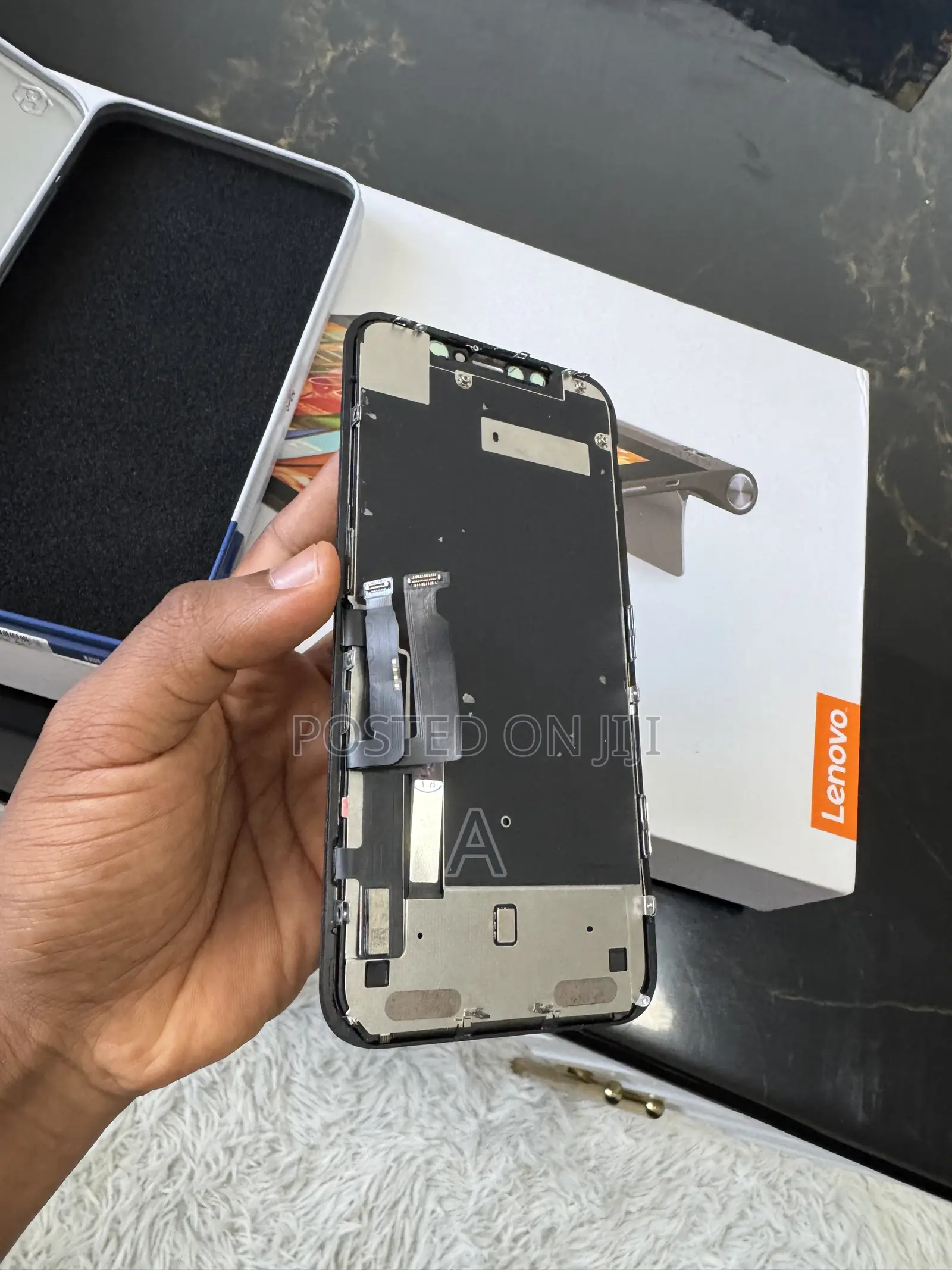 iPhone XR Original Cloud Screen