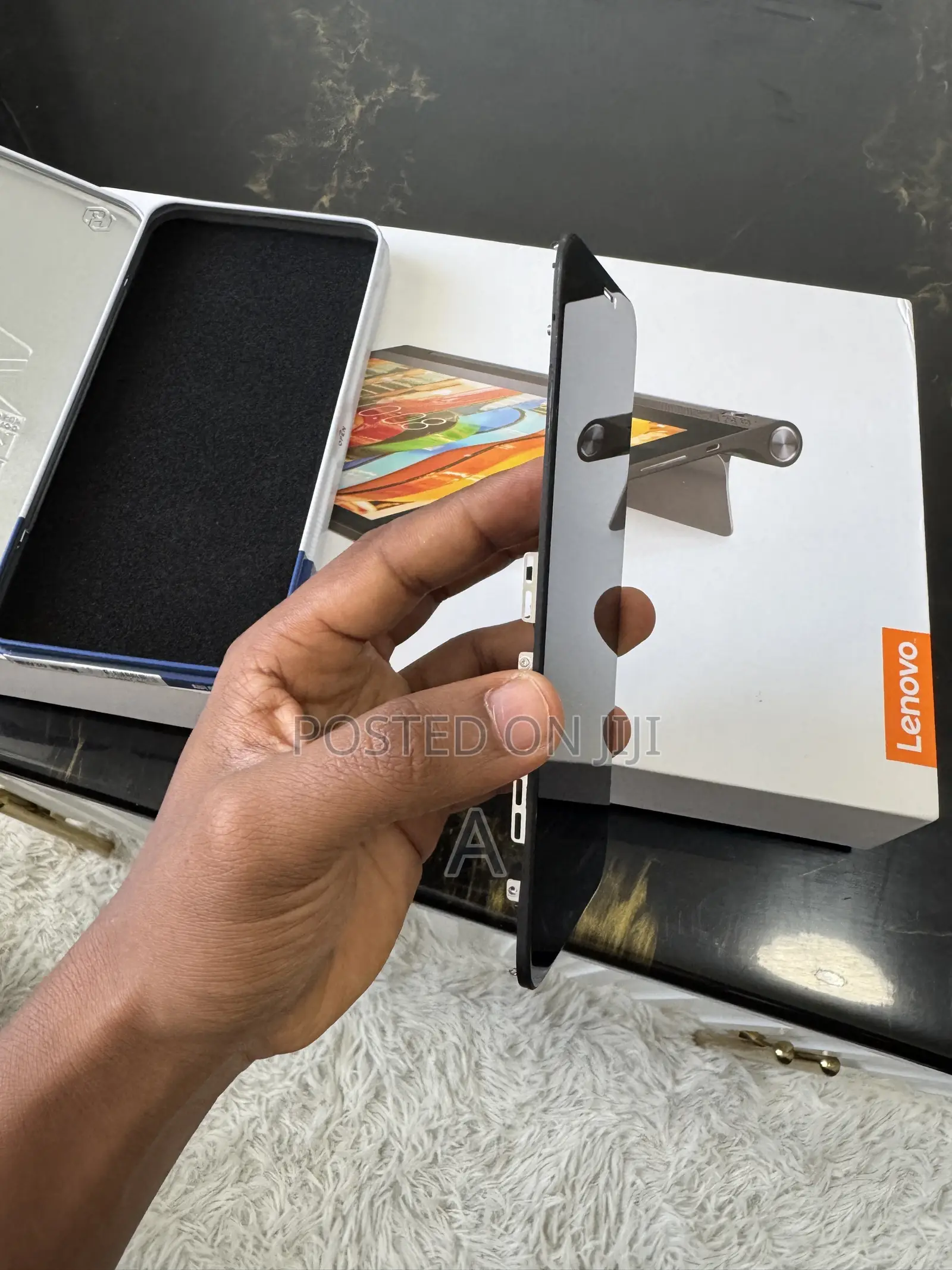 iPhone XR Original Cloud Screen