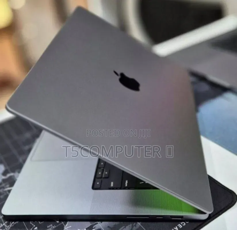 New Laptop Apple MacBook Pro 2021 M1 32GB Apple M1 Pro SSD 512GB