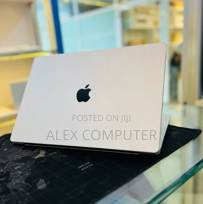 New Laptop Apple MacBook Pro 2021 M1 Max 16GB Apple M1 Max SSD 512GB