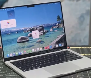 New Laptop Apple MacBook Pro 2020 M1 16GB Apple M1 Pro SSD 1T