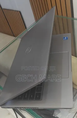 New Laptop Dell Latitude 5310 16GB Intel Core i5 SSD 256GB