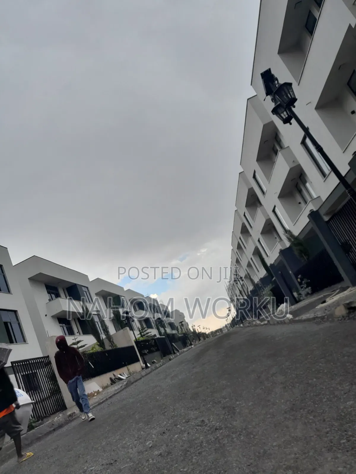 5bdrm House in Phison Realestate, Bole for sale