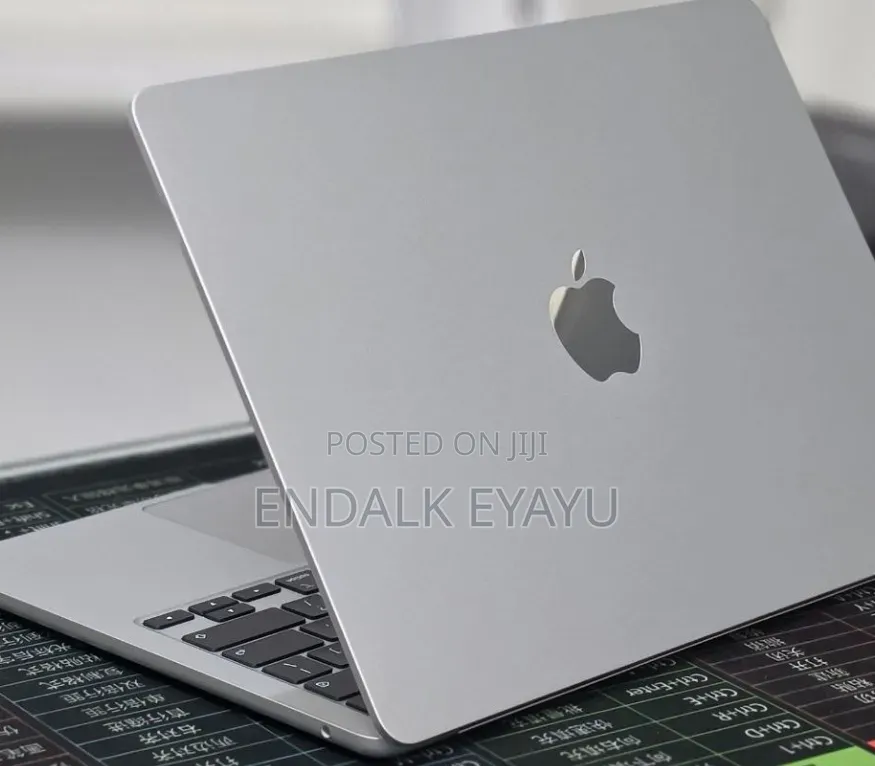 New Laptop Apple MacBook Air 2026 M5 16GB Apple M5 SSD 512GB
