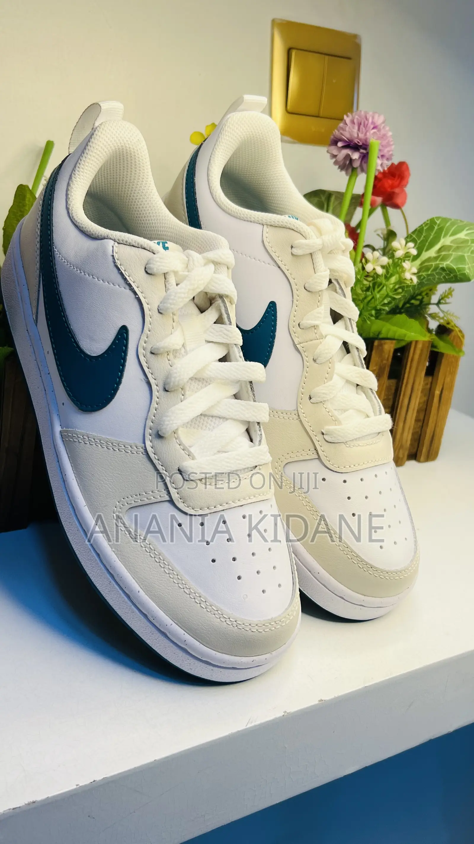 Flat Nike Shoes