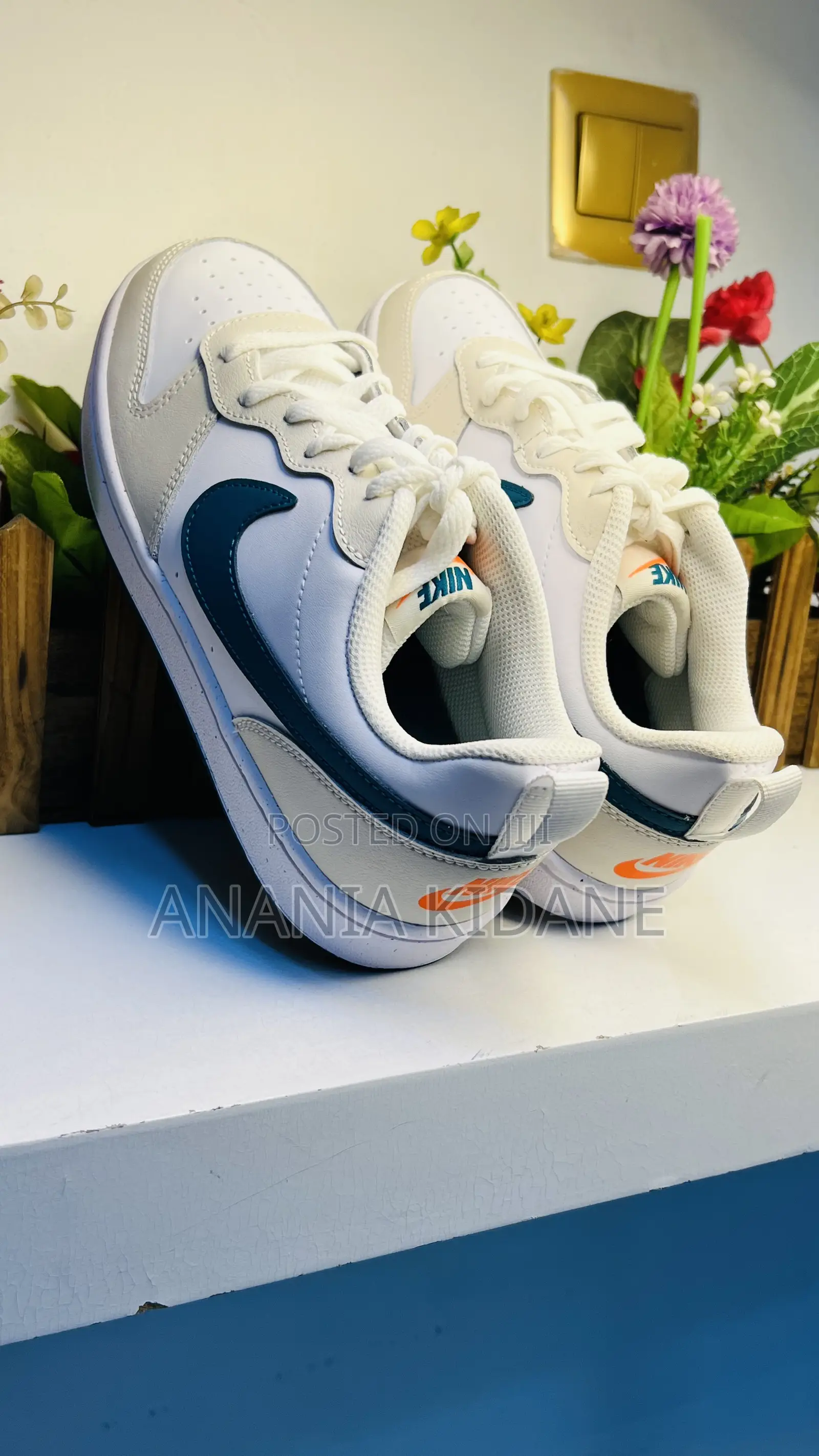 Flat Nike Shoes