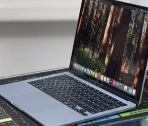 New Laptop Apple MacBook Air 2025 M4 16GB Apple M4 SSD 512GB