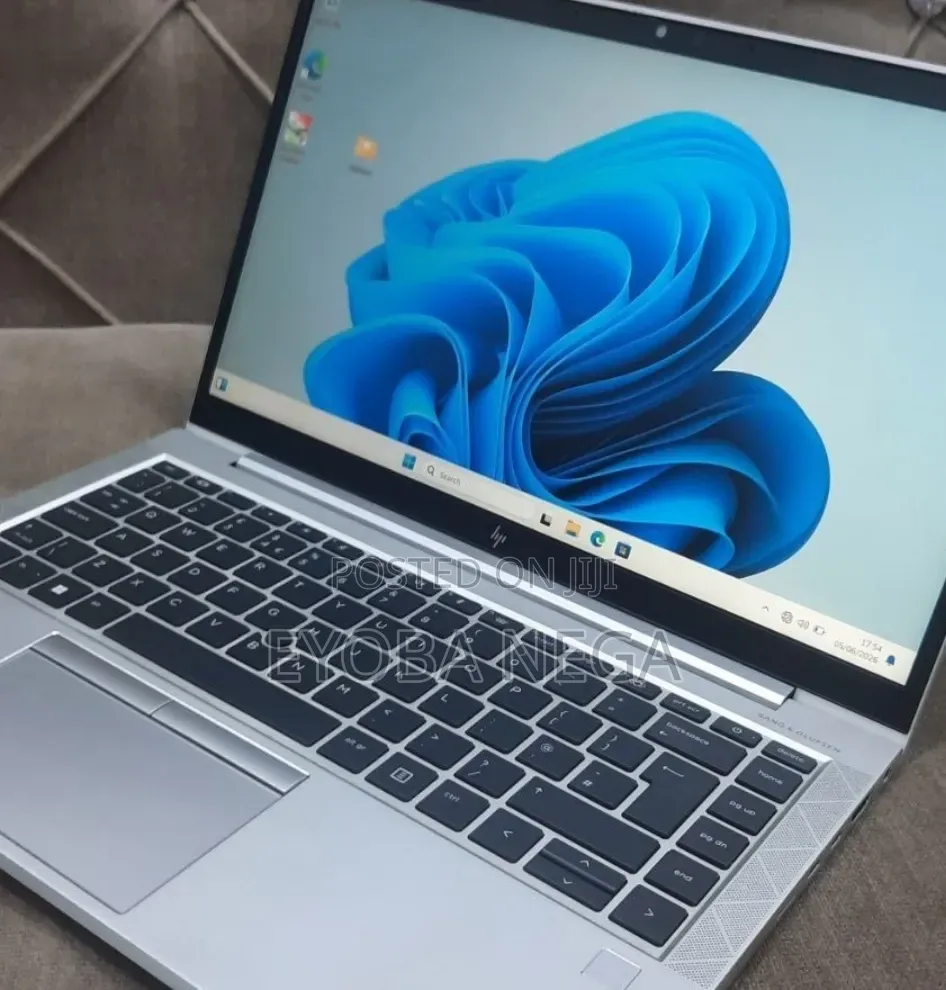 New Laptop HP EliteBook 840 G8 16GB Intel Core i7 SSD 512GB