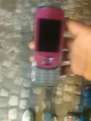Nokia 7230 Pink