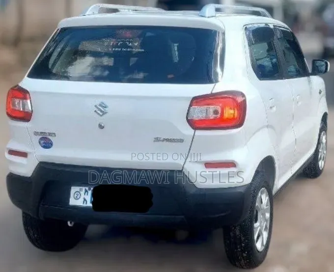 Suzuki S-Presso 2022 White