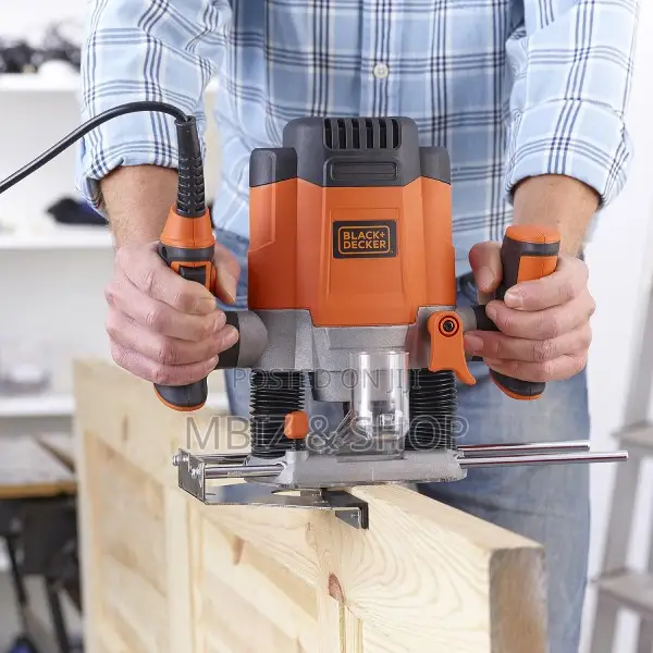 S L Wood Router 1200w
