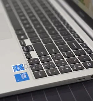 New Laptop Samsung Galaxy Book 2 16GB Intel Core 7 SSD 512GB