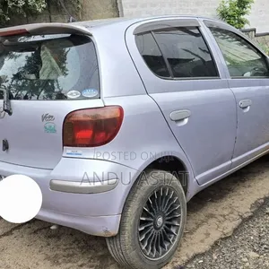 Toyota Vitz 2004 Purple