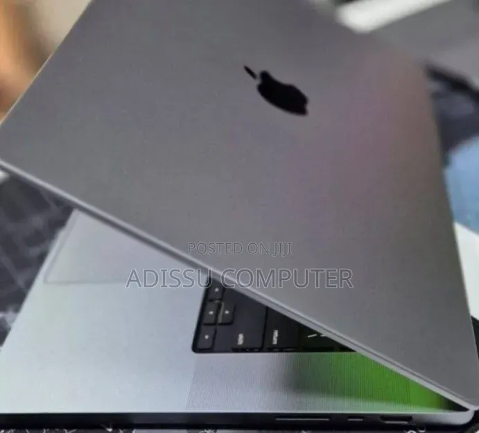 New Laptop Apple MacBook Pro 2021 M1 Max 32GB Apple M1 Max SSD 512GB