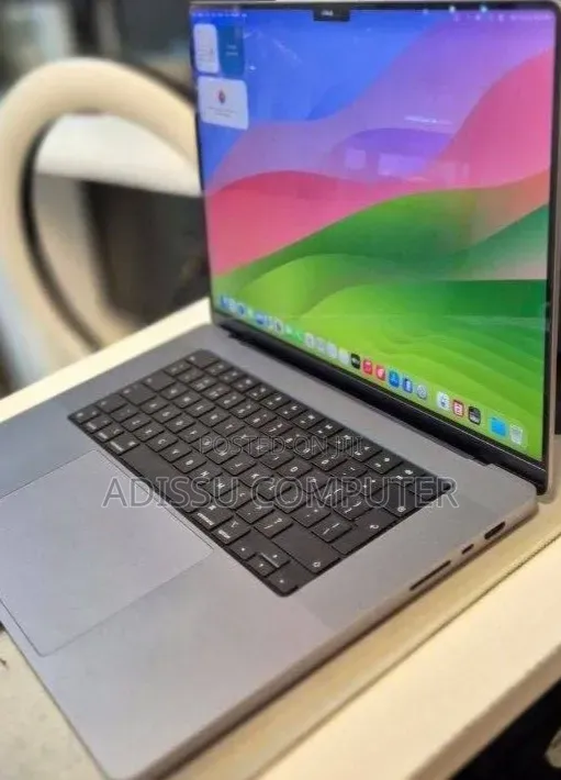 New Laptop Apple MacBook Pro 2021 M1 Max 32GB Apple M1 Max SSD 512GB