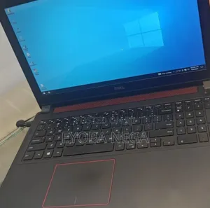 Laptop Dell Inspiron 16 5620 8GB Intel Core i7 HDD+SSD 750GB