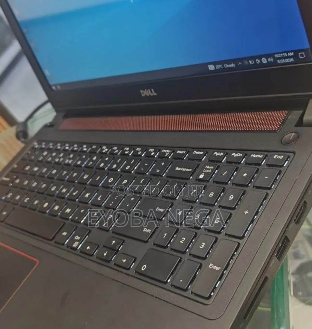 Laptop Dell Inspiron 16 5620 8GB Intel Core i7 HDD+SSD 750GB