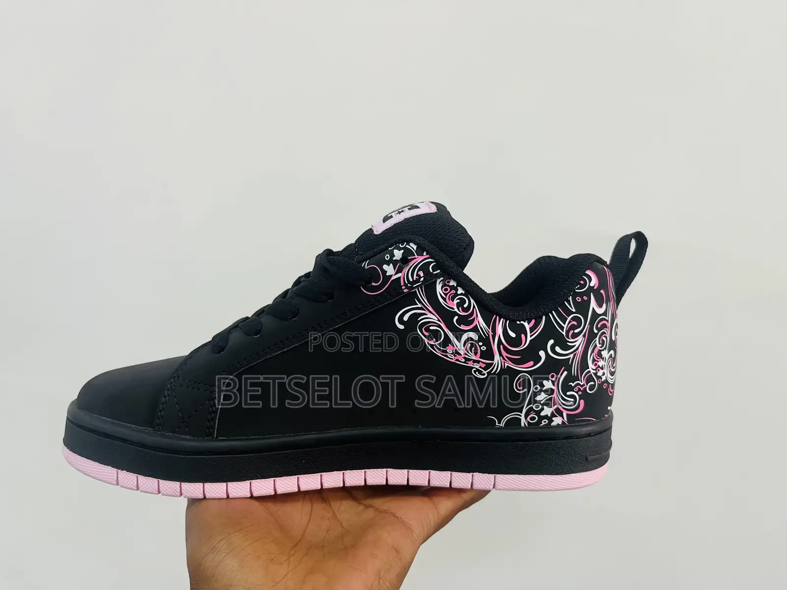 DC Shoes Pink