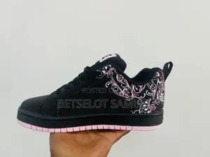 DC Shoes Pink