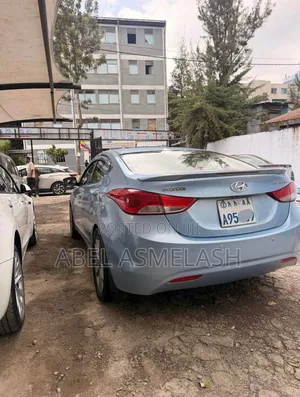 Hyundai Elantra 2013 Blue