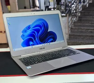 New Laptop Asus 8GB Intel Core i5 SSD 256GB